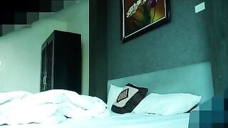 Thấy vợ có dấu hiệu lạ đặt máy quay lén phát hiện vợ ngoại tình cùng em rể