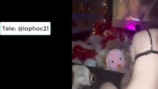 em gái vếu tròn gợi tình