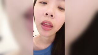 Gái xinh đá lưỡi kichd thích nhìn là muốn được em nó bú cu
