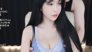Đang live quên tắt cam và cái kết lộ chim