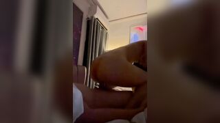 chỉ việc cửng rồi nằm em nó lo hết