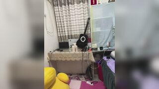 Chị mb dâm vú to lồn lắm lông khoe hàng trên live cho trai xem