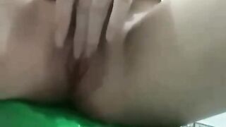 Gạ em họ móc lồn không ngờ ẻm làm thật