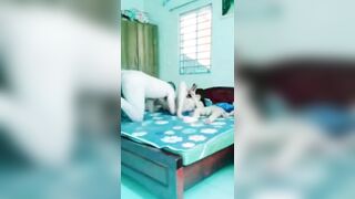 Chồng nứng cặc địt vợ mạnh bạo cực sung (Full Clip) phần 1