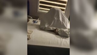 Đi du lịch chung mà anh chị cứ như này sao em chịu nỏii