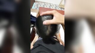 Em gái đang học bài anh họ lại bắt bú cu trả bài
