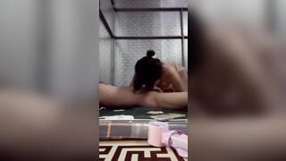 Dượng kêu con vô chỉ để bú cặc cho dượng thôi hả