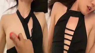 Xuất tinh đầy người yêu xinh ti hồng em sướng thở hổn hể