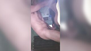 Sao anh họ không đeo bao doggy cho an toàn