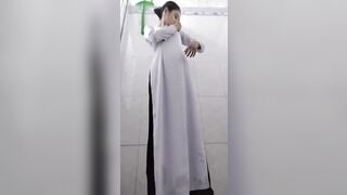 Thanh thùy 2k9 đi học về là thủ dâm cùng ny
