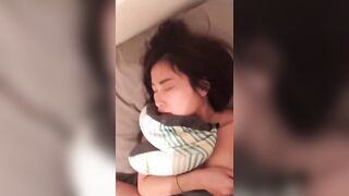 Hết bắn vào lồn chị họ lại cho bắn vào miệng cho chị nuốt