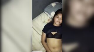 Chị dâu lần đầu lén bú cặc em chồng lần sau bị em chồng đụ chưa kịp cởi quần.