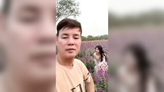 Dắt nhỏ bạn thân đi chụp ảnh nude