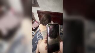 vừa địt ny vừa call video cho bạn thân xem