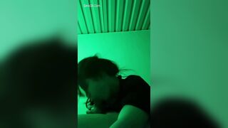 Clip Sex Gái Xinh Làm Cà Phê Chòi Bóp Vú Đúng Phê