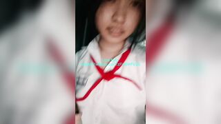 Áo trắng em nứng lồn