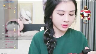 Livestream show hàng thủ dâm gấu Anna 2