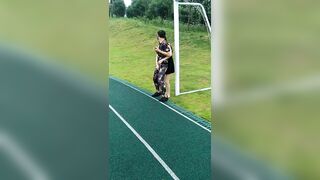 Gái public cho người lạ đụ ở sân banh P3
