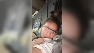 P1 Mò bú cu thanh niên giả ngủ say để tận hưởng