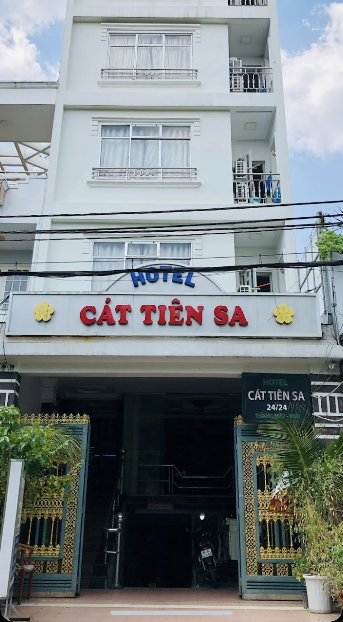 Em gái miền tây đi khách ở nhà nghỉ cát tiên sa quận 12