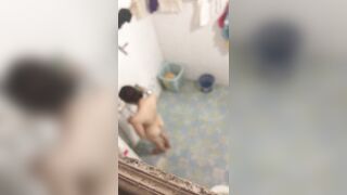 Quay lén gái tắm 24