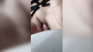 Em gái nhậu say bị bạn thân mình bạo dâm