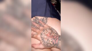 Em gái đi tatoo bị hiếp tại tiệm