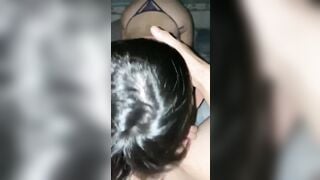 Em gái đang thay đồ anh trai vô bắt bú cu