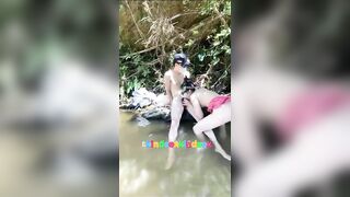 Em gái đu suối chơi bị người lạ hiếp dâm