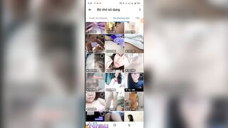 Dụ em học sinh chat sex đút móc áo vào lồn