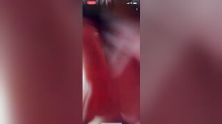Em gái xinh thủ dâm show hàng