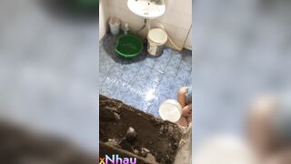 Quay lén em học sinh zú mới nhú tắm 2, đky kênh ib tui cho xem cơ thể nhó