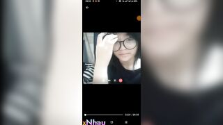 Em học sinh thủ dâm cùng bạn trai part 2
