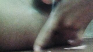 Ctrai tập móc đít, ai chỉ mình cách móc sao cho sướng với, mình móc không thấy sướng