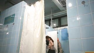女人坑女人！大型戏水 游泳馆 女宾换衣淋浴室内部真实曝光 环肥燕瘦各种年龄段白花花的靓丽胴体视觉盛宴 03