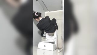 Tác nghiệp nhà vệ sinh 4