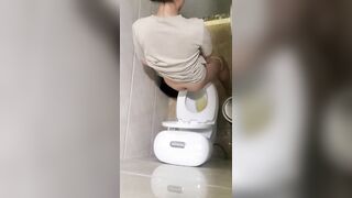 Tác nghiệp nhà vệ sinh 6
