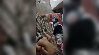 LOẠN LUÂN - MẸ vắng nhà 2 ae lôi nhau ra chịch còn méo biết nhét vào như nào hài vl