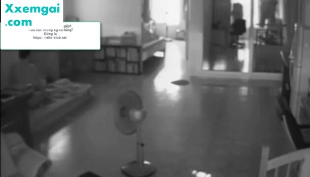 Văn Mai Hương Đụ với bạn trai tại nhà 2