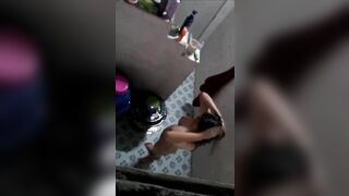 Quay lén nhà wc P8, đky kênh ib tui cho xem cơ thể nhó