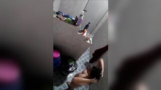 Quay lén nhà wc P8, đky kênh ib tui cho xem cơ thể nhó