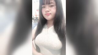Bé như *** quay tiktok