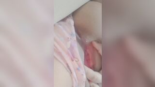 Chưa lmj lồn đã rỉ vậy rồi, đky kênh ib tui cho xem cơ thể nhó