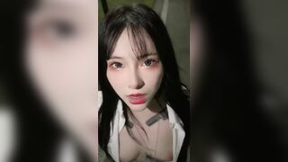 Gái xinh mặt dâm tinh đầy mồm