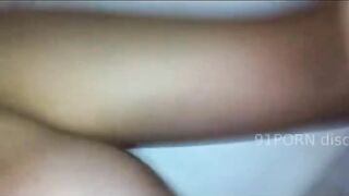 Cô ấy há mồm khi bị trai của mình đụ