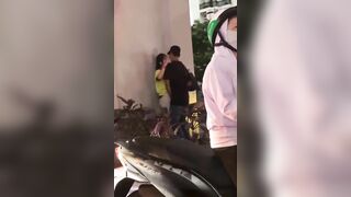 Clip sex cặp đôi chịch nhau giữa đường sung sướng