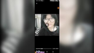 Em học bị bạn trai gạ vào nhà vệ sinh làm tình