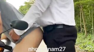 Sex ngoài trời công khai