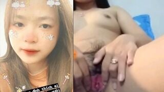 Clip Sex Nguyễn Hà Vạch Lồn Hồng Cho Người Yêu Xem