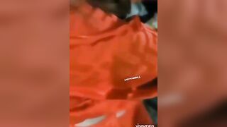 Nữa đêm nửa hôm con vợ dậy nấu mì cũng không tha cho nó